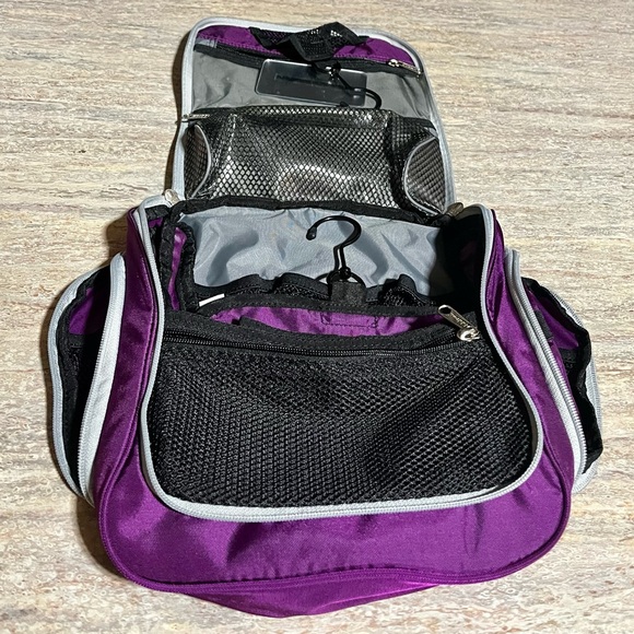 NWT L.L. Bean Antique Plum personal organizer - Picture 3 of 15